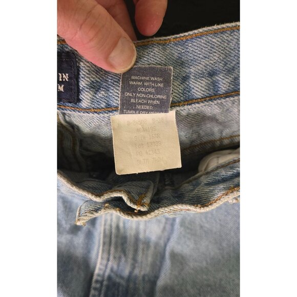 Vintage Old Navy High-Waisted Light Wash Relaxed Fit Mom Jeans Size 16 - Picture 10 of 10